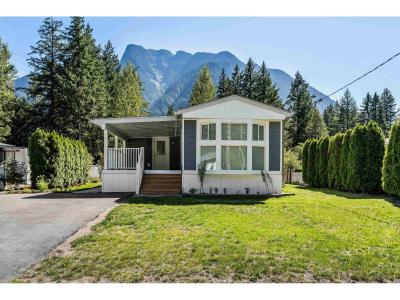 65367 KAWKAWA LAKE ROAD, Hope, British Columbia V0X 1L1, Canada