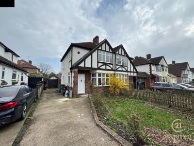 710, Hanworth Road, HOUNSLOW, United Kingdom