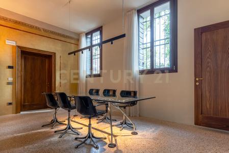 Piazza Matteotti, Treviso, Venezien 31100, Italien