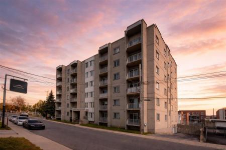 380  10e Avenue, Montréal (Lachine), Quebec H8S 3E5, Kanada