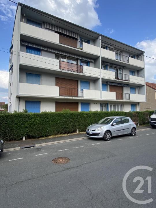 Montlucon, Alvernia 03100, Francia