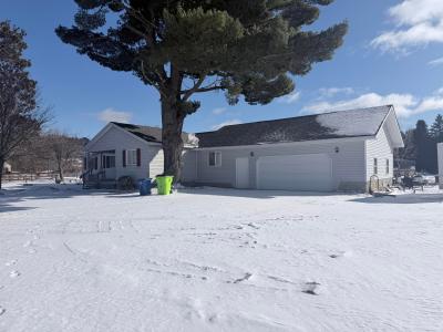 1050 W Burdell Road, Higgins Lake, Michigan 48627, USA