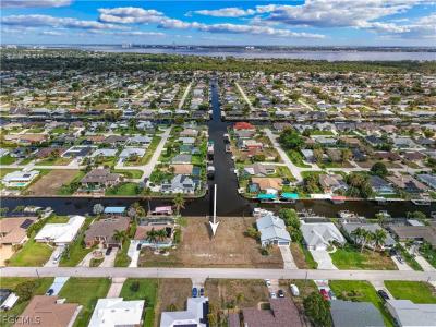 1025 SE 20th Avenue, Cape Coral, Флорида 33990, Соединенные Штаты