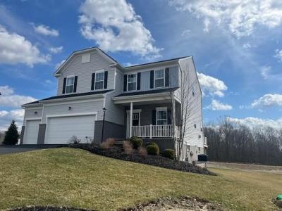212 Creekside Dr., Oakdale, Pennsylvania 15071, USA