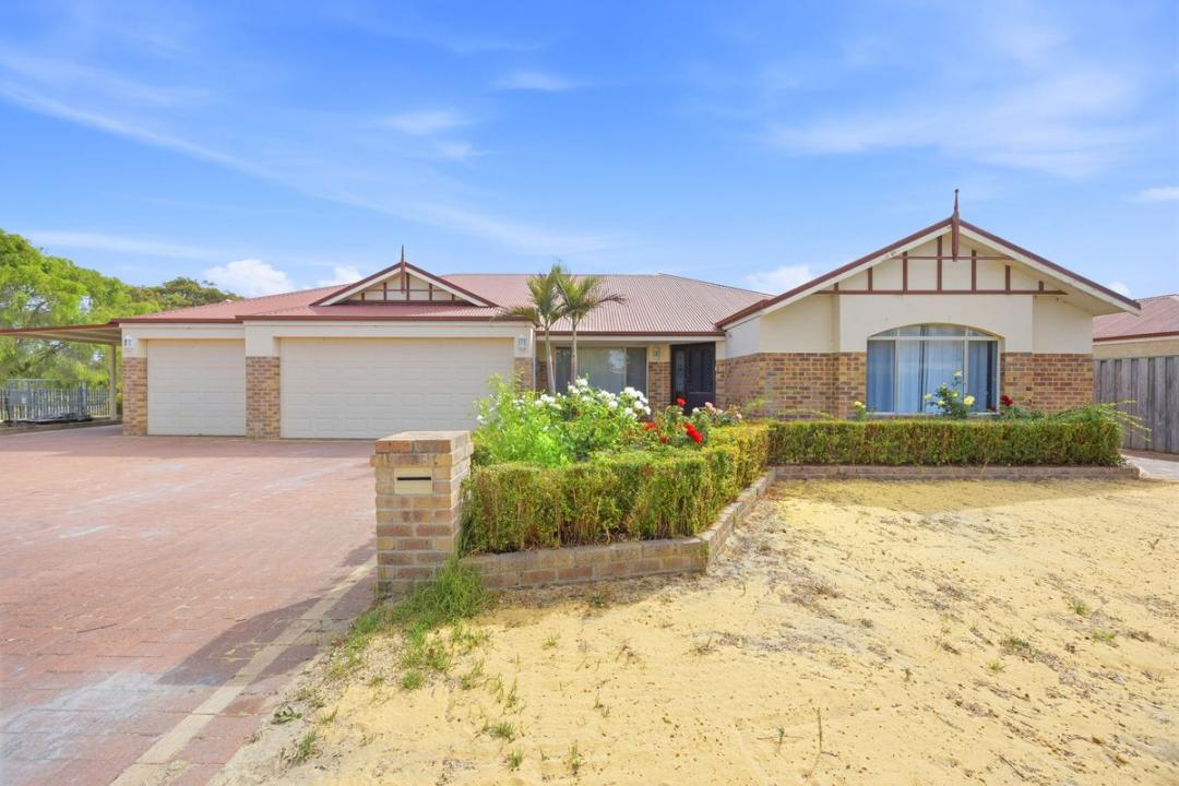 25 Brooklyn Way, Australind, WA 6233, Australia