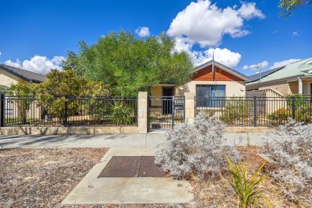 8 Reeves Approach, Dalyellup, WA 6230, Australia