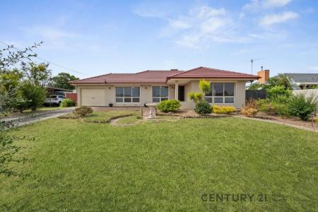 17 Crittenden Road, Morphett Vale, SA 5162, Australia