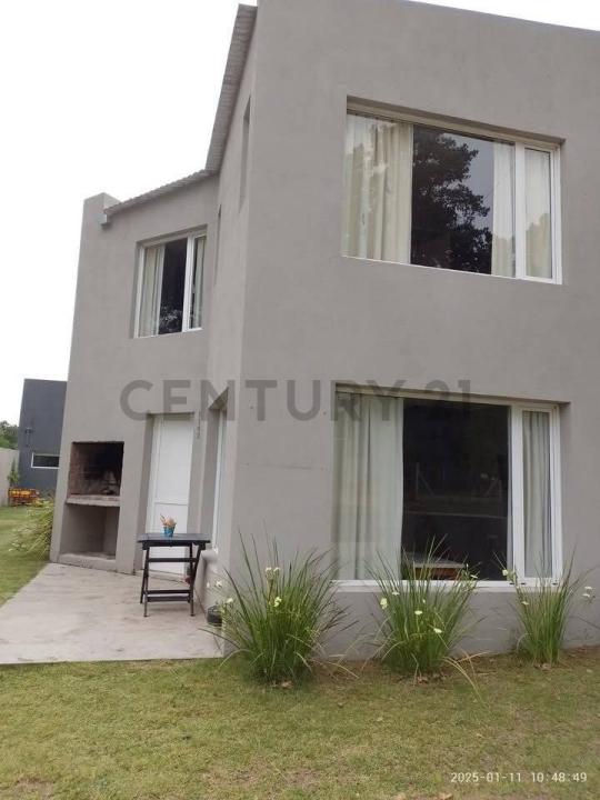 30 e/ 25 y 27 1143, Claromecó, Buenos Aires Costa Atlántica 7505, Argentina