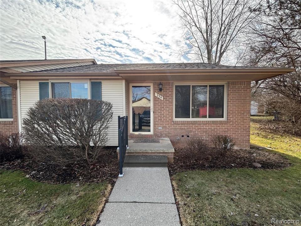 334 Fairgrove, Romeo, Michigan 48065, USA