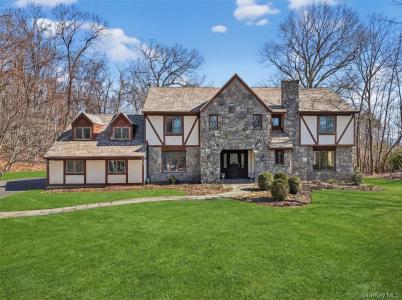 57 Innsbruck Boulevard, Hopewell Junction, New York 12533, États-Unis