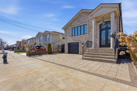 160-14 83rd Street, Howard Beach, NY 11414, USA