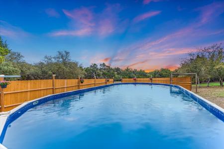 300 Round Rock Road, Wimberley, Texas 78676, USA