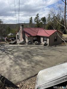 27 Dilliston Road, New Hartford, Connecticut 06057, USA