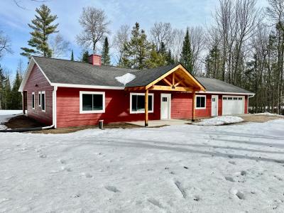 W3296 Grundy Rd, Tomahawk, Wisconsin 54487, États-Unis