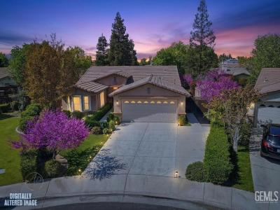 11708 Indian Hawthorne Street, Bakersfield, California 93311, USA