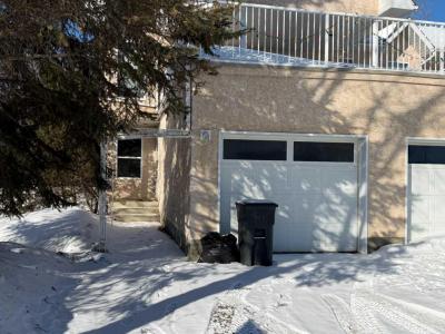 300 12 AVENUE SW, Slave Lake, Alberta T0G 2A4, Canada