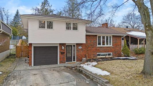 1227 CARTIER BOULEVARD, Peterborough, Ontario K9H 6S2, Canada