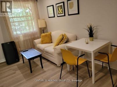 287 LORNE AVENUE, Newmarket (central Newmarket), Ontario L3Y 4K6, Canada