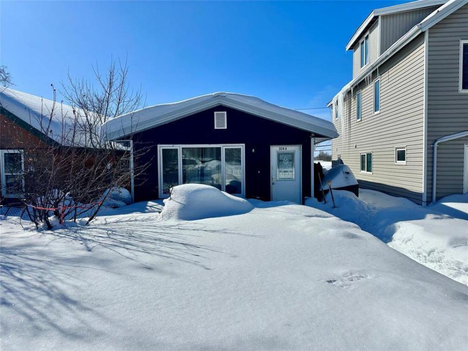 324 LAROSE AVENUE, The Pas, Manitoba R9A 1K2, Canada