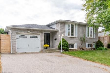 76 ENFIELD CRESCENT, Brantford, Ontario N3P 1B2, Canada