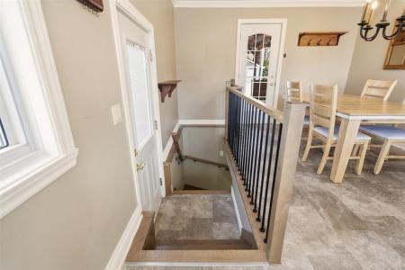 2040  Rue Bernard, Saint-Hyacinthe, ケベック J2T 1G5, カナダ