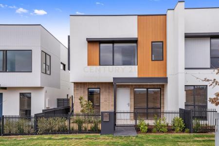 181 South Circuit, Oran Park, NSW 2570, Australia