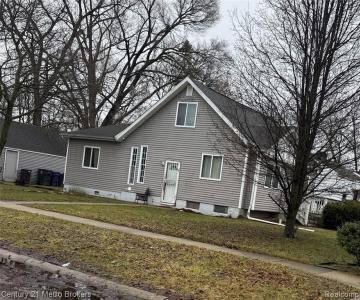 5416 Dupont Street, Flint, Michigan 48505, USA