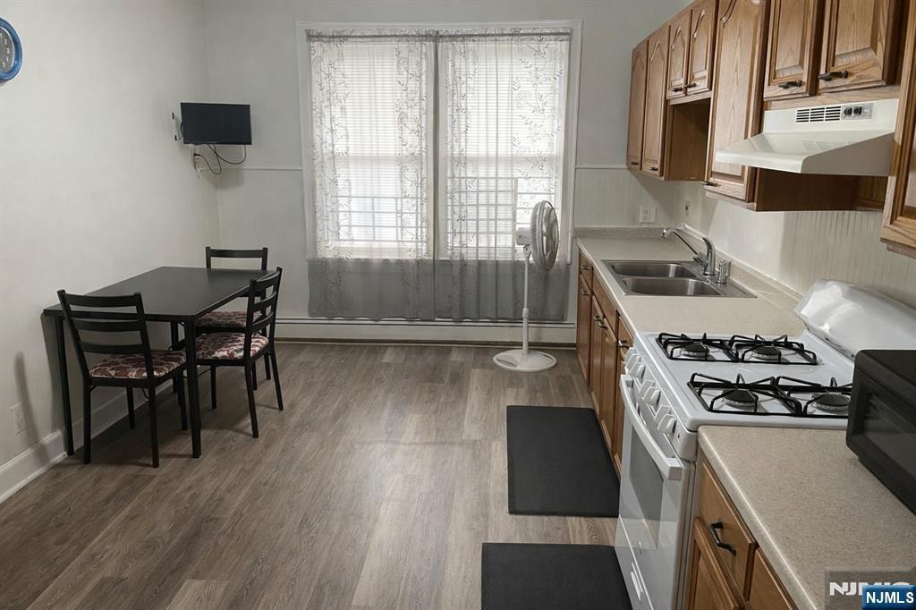 382-386 Highland Avenue , 201, Kearny, New Jersey 07032, Stati Uniti