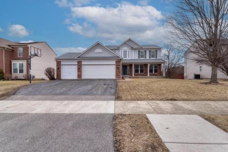 12513 Blue Iris Lane, Plainfield, Illinois 60585, USA