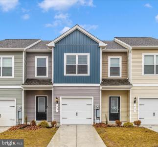 45 Bloomsbury Street, Falling Waters, WV 25419, USA