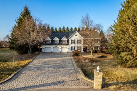 9695 Ridgeview Road, Belvidere, Illinois 61008, USA