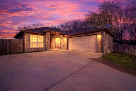 110 S Watson Street, Alvarado, Texas 76009, Estados Unidos