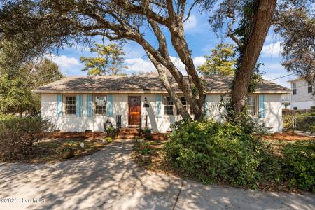 814 Cape Fear Boulevard, Carolina Beach, Caroline Du Nord 28428, États-Unis