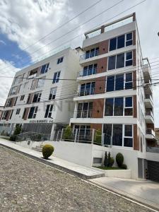 Achumani, Calle 28 B, Sector La Barqueta, Edificio Riviera Margarita , Achumani, La Paz 00001, Bolivia