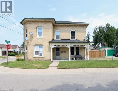 62 ARTHUR STREET, Brantford, Ontario N3S 3H8, Canada