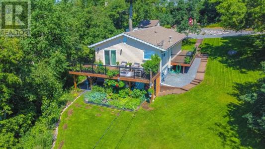 1414 BEACH ROAD, Kenora, Ontario P0X 1C0, CANADÁ