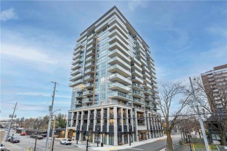 2025 MARIA STREET, Burlington, Ontario L7R 0E9, Canada