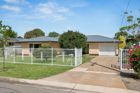 60 Hamilton Road, Aldinga Beach, SA 5173, Australia