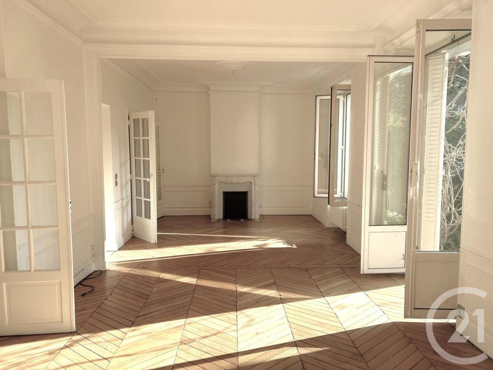 St Mande, イル=ド=フランス 94160, アキタン