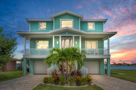 339 55th Ave, St Pete Beach, Florida 33706, USA