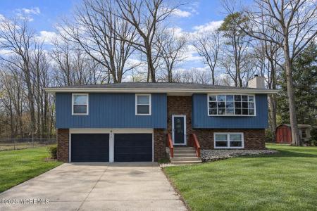 172 Hawkin Road, New Egypt, NJ 08533, USA