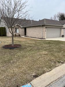 16123 Blue Spruce, Clinton Township, Michigan 48035, USA