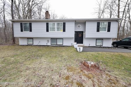 212 Annette Marie Drive, Long Pond, Pennsylvania 18334, USA