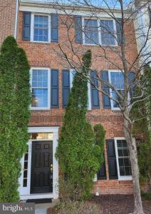 2481 Walnut Rocker Lane, Herndon, Virginia 20171, USA