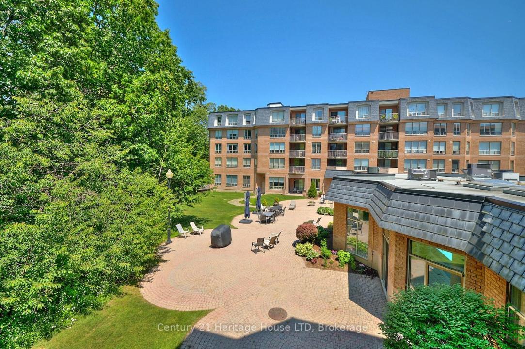 8111 FOREST GLEN DRIVE, Niagara Falls, Ontario L2H 2Y7, Canada