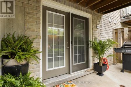 35 MOUNTFORD DRIVE, Guelph (grange Road), Ontario N1E 0G6, Canada