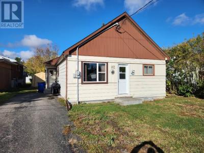 230 MAY STREET, Temiskaming Shores (new Liskeard), Ontario P0J 1P0, Kanada
