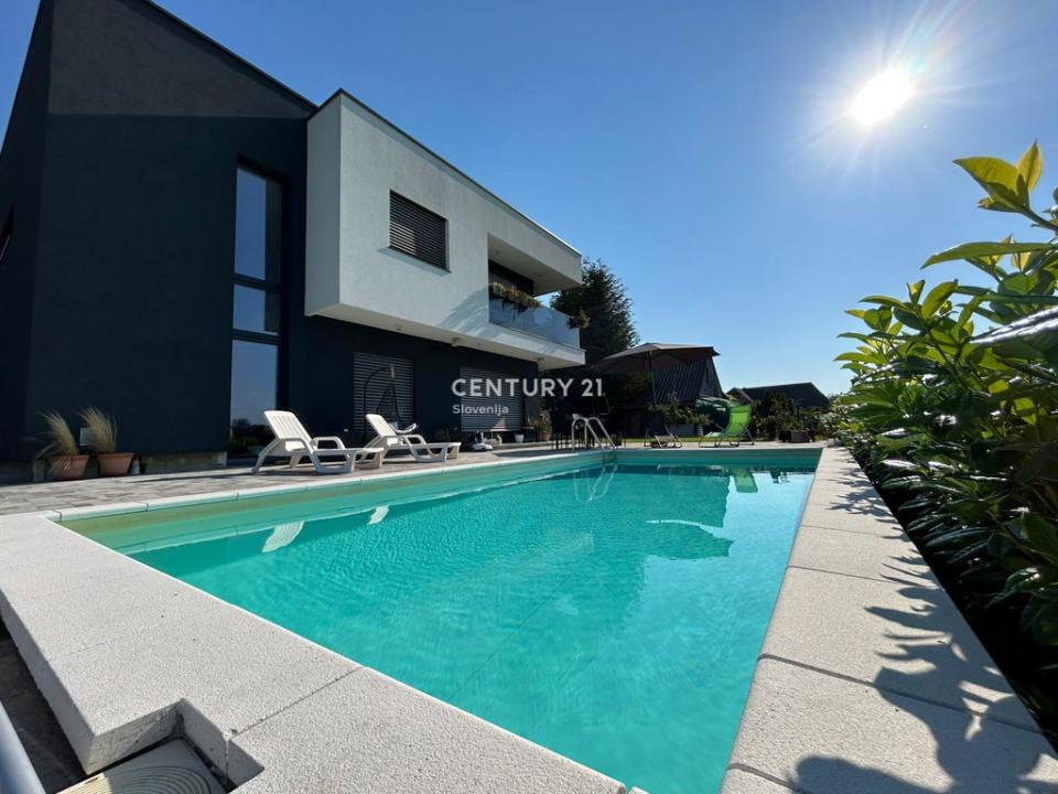 Duplek, Zgornji Duplek, Duplek, Podravska 2241, Slovenia