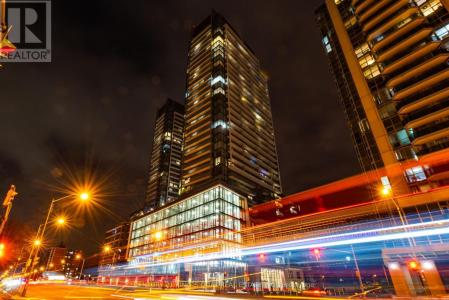 7 GOLDEN LION HEIGHTS, Toronto (newtonbrook East), Ontario M2M 0C1, Canada