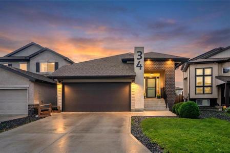 34 WILDBROOK BAY, Winnipeg, Manitoba R2R 1R7, Canada